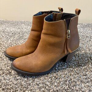 Steve Madden Brown Booties